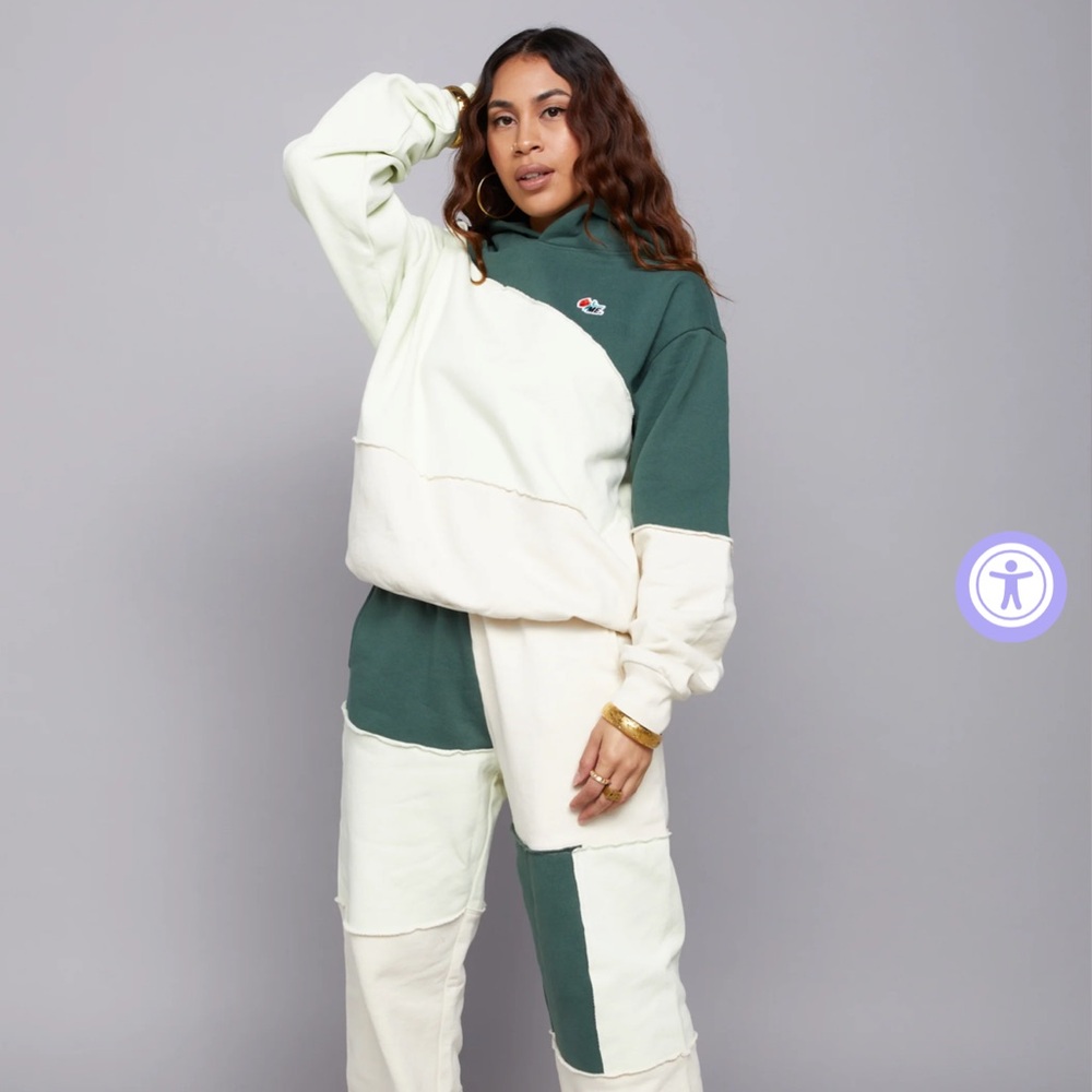 Colorblock Jogger in Forest Green + Cream